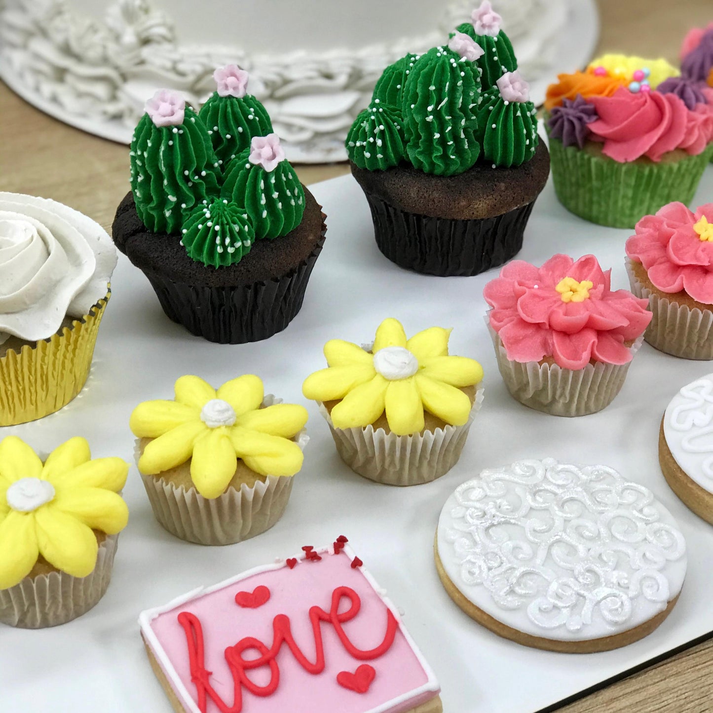 Ebook - Decoración con Fondant, Cremas y boquillas + Guía práctica de decoración con boquillas